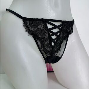 🔥Victoria's Secret Black Lace Panties thong /string Sz L NWT